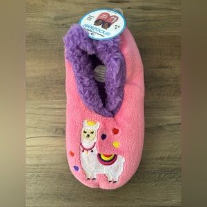NWT Snoozies Women's Drama LLama Slippers Small 5/6
